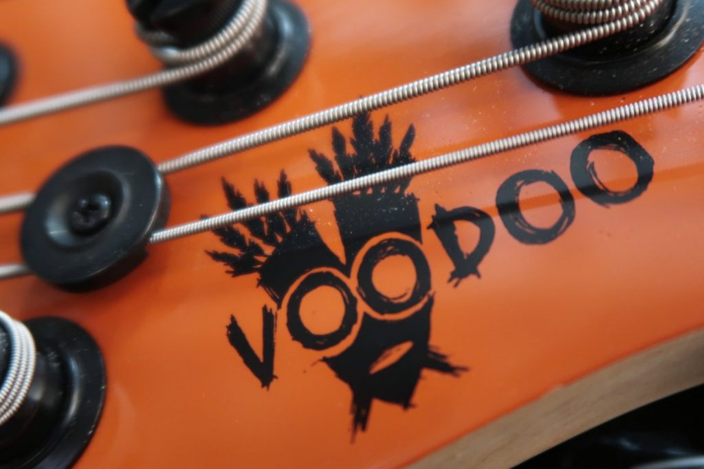 Logo Voodoo guitars
